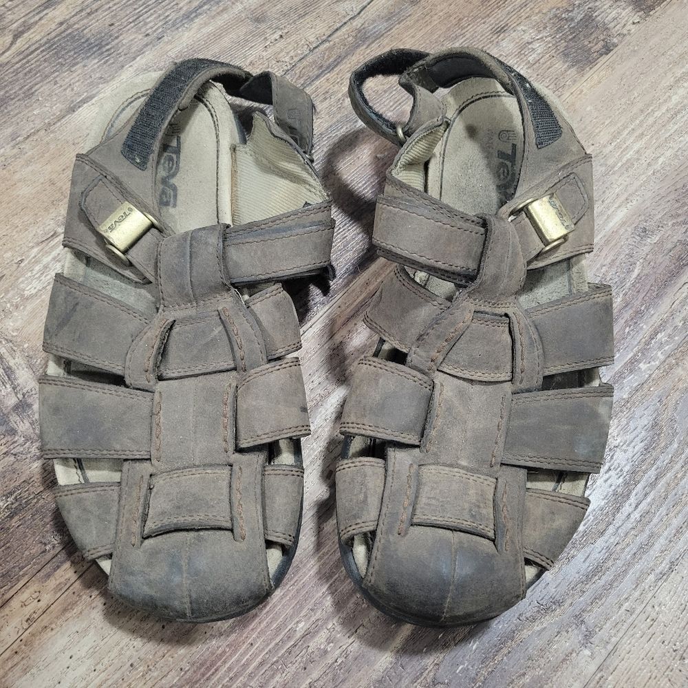 Teva Mens Size 11 Leather Gaine Fisherman Sandals Brown Outdoor Hiking